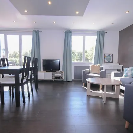 Apartment Le Grand Large - Parking & Balcony By The Lake Modern Bright